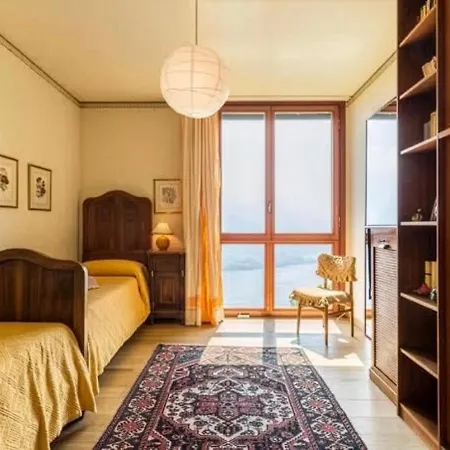 Bellavista Lakeview Pool Villa